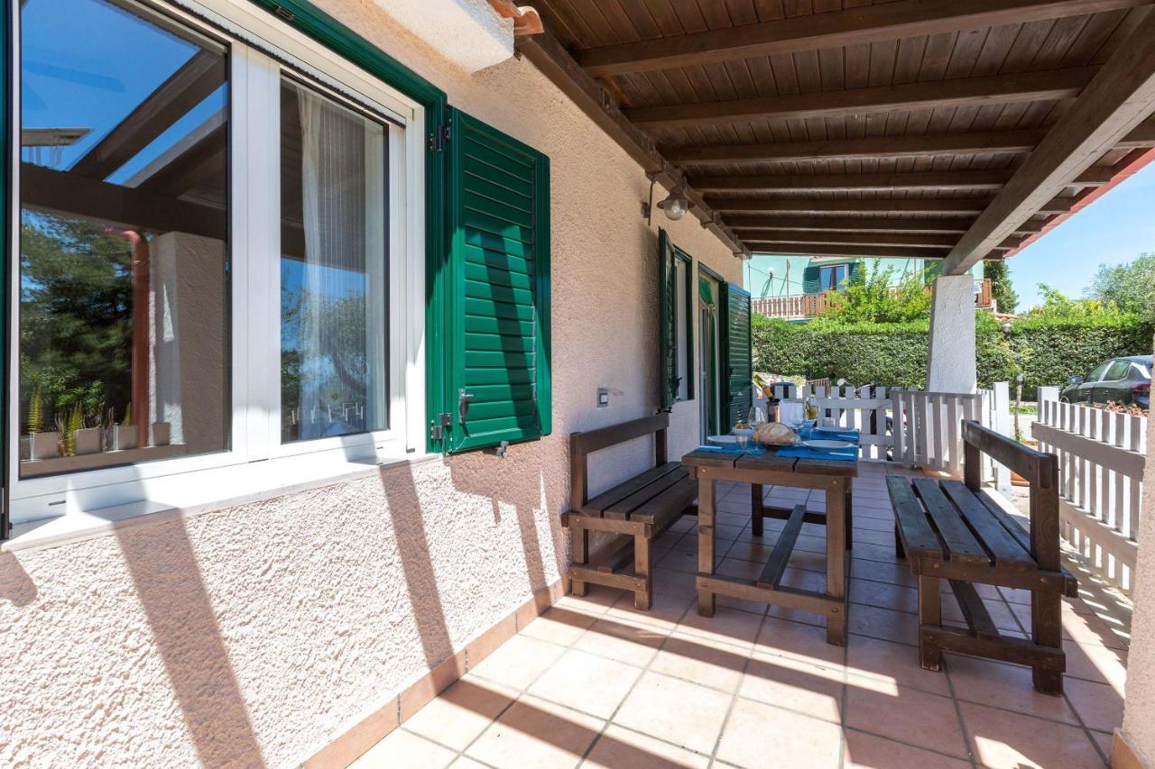 Il Bacio Del Sole By Barbarhouse Apartment Vieste Exterior photo